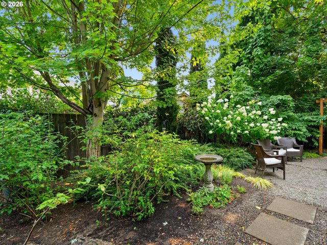 6520 Se 16TH Ave, Portland, OR 97202