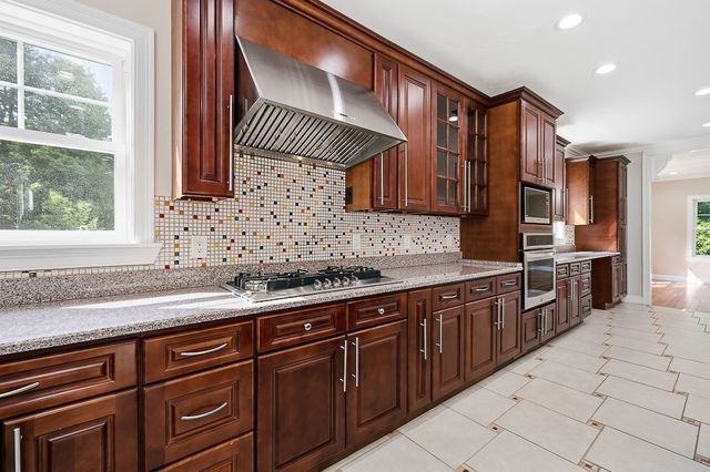 98-R Walnut Street, Shrewsbury, MA 01545
