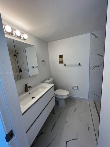 852 NE 209th St 104-38, Miami, FL 33179