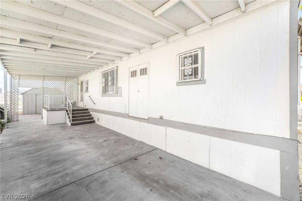 4684 Royal Ridge Way, Las Vegas, NV 89103 — photo 4
