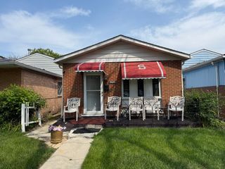 9015 S Morgan Street, Chicago, IL 60620