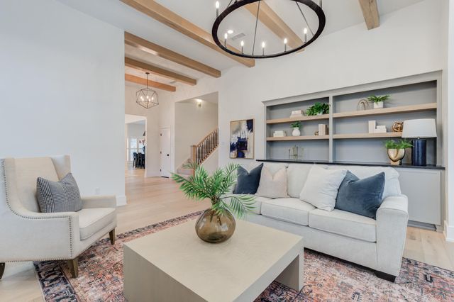 9607 Vicksburg Avenue, Lubbock, TX 79424