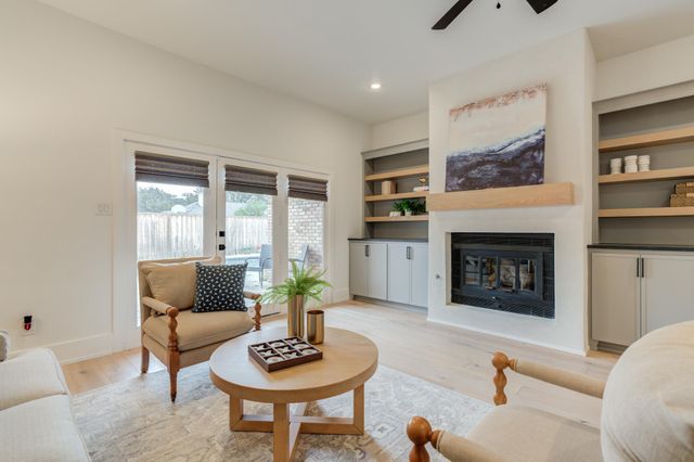 9607 Vicksburg Avenue, Lubbock, TX 79424