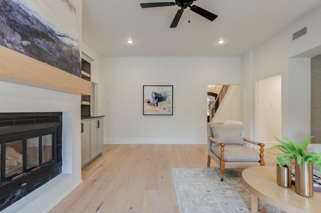 9607 Vicksburg Avenue, Lubbock, TX 79424