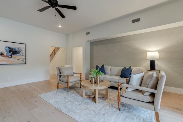 9607 Vicksburg Avenue, Lubbock, TX 79424