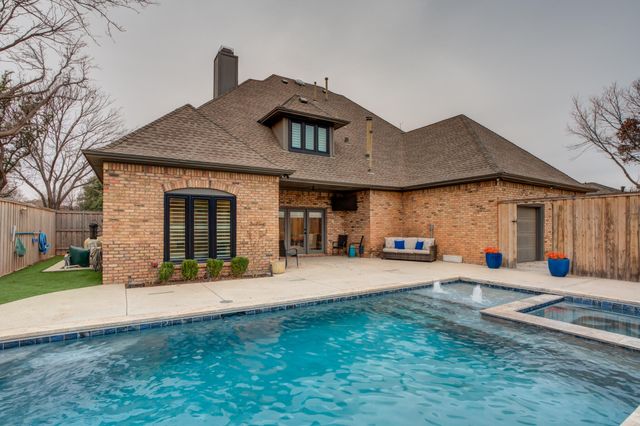 9607 Vicksburg Avenue, Lubbock, TX 79424