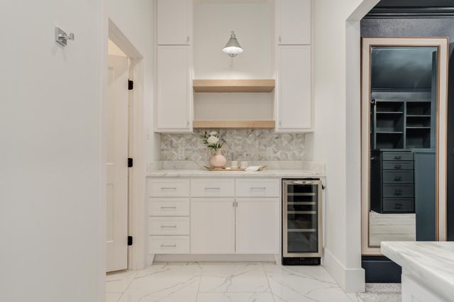 9607 Vicksburg Avenue, Lubbock, TX 79424