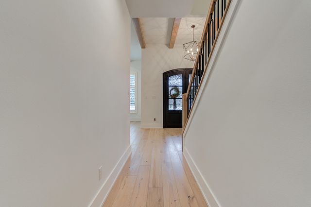 9607 Vicksburg Avenue, Lubbock, TX 79424