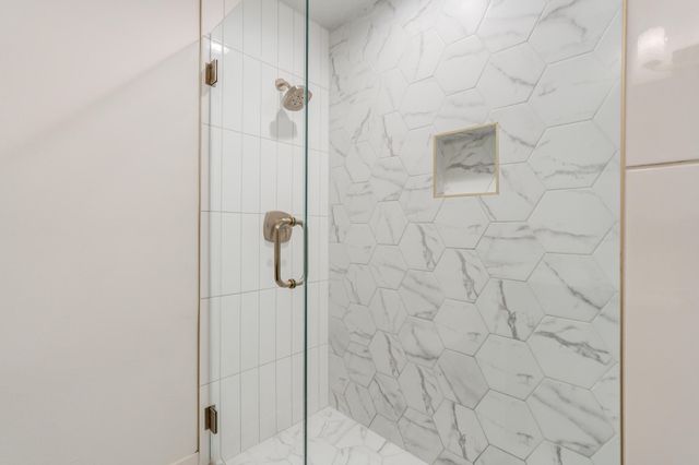 9607 Vicksburg Avenue, Lubbock, TX 79424