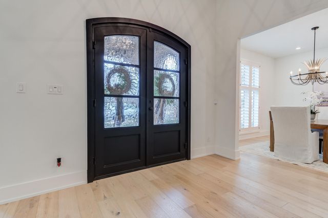 9607 Vicksburg Avenue, Lubbock, TX 79424