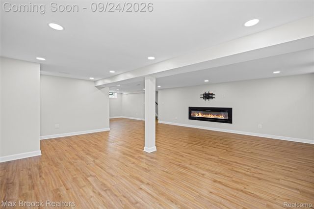 24201 Oneida Street, Oak Park, MI 48237