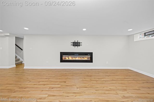 24201 Oneida Street, Oak Park, MI 48237