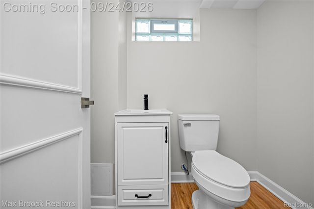 24201 Oneida Street, Oak Park, MI 48237