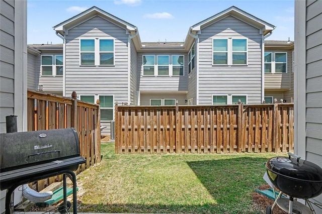 515 Elm Bluff Way, Lawrenceville, GA 30043