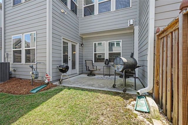 515 Elm Bluff Way, Lawrenceville, GA 30043