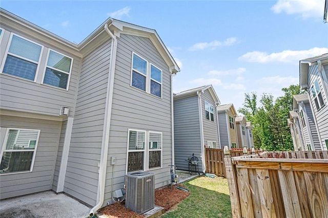 515 Elm Bluff Way, Lawrenceville, GA 30043