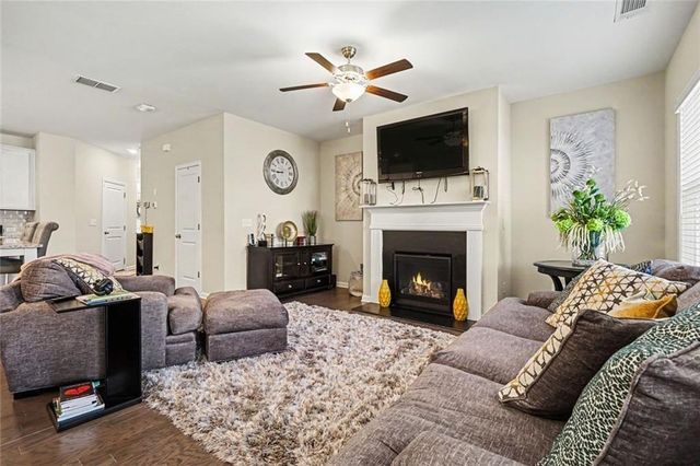 515 Elm Bluff Way, Lawrenceville, GA 30043