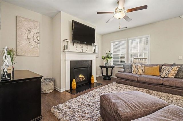 515 Elm Bluff Way, Lawrenceville, GA 30043