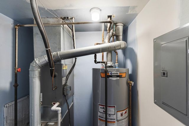 1853 Burgundy Street, Schererville, IN 46375