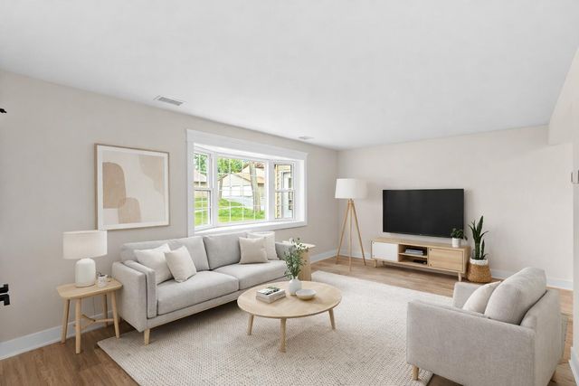 1853 Burgundy Street, Schererville, IN 46375