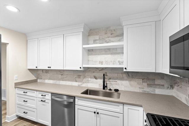 1853 Burgundy Street, Schererville, IN 46375