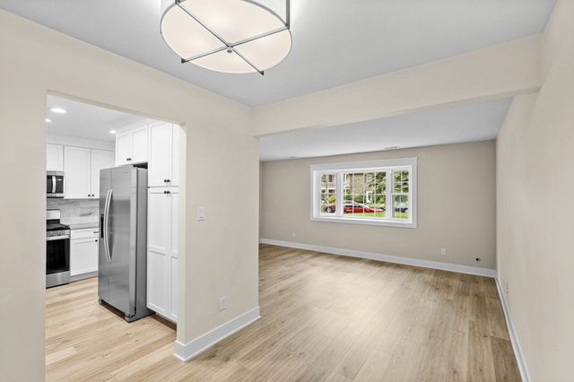 1853 Burgundy Street, Schererville, IN 46375