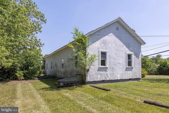 751 OLD CHARLES TOWN RD, Stephenson, VA 22656