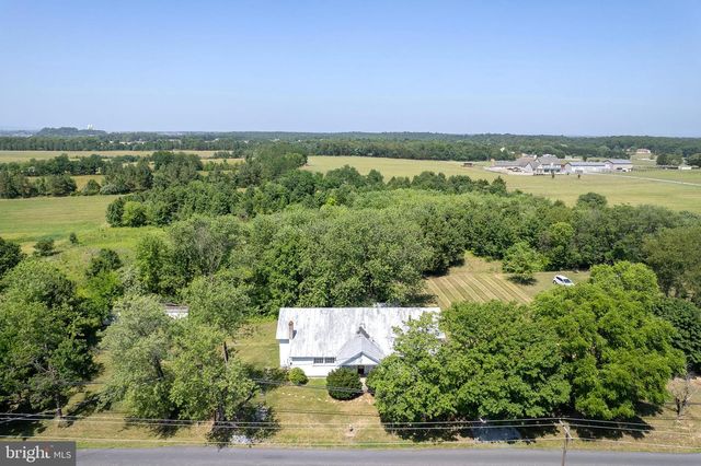 751 OLD CHARLES TOWN RD, Stephenson, VA 22656