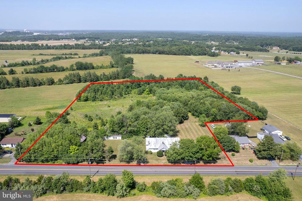 751 OLD CHARLES TOWN RD, Stephenson, VA 22656