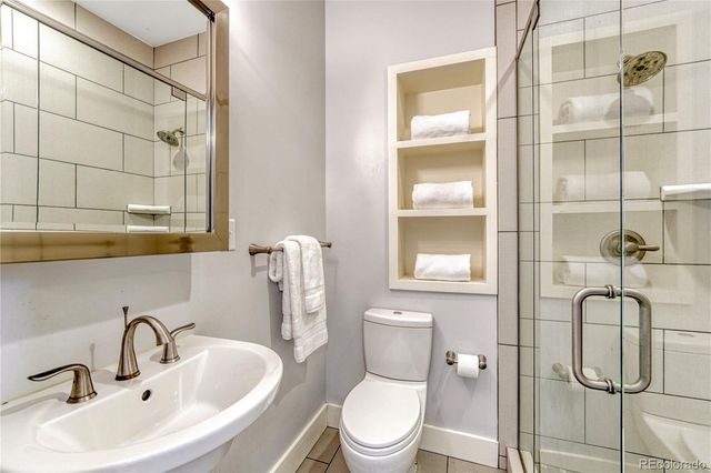 2929 W 39th Avenue, Denver, CO 80211