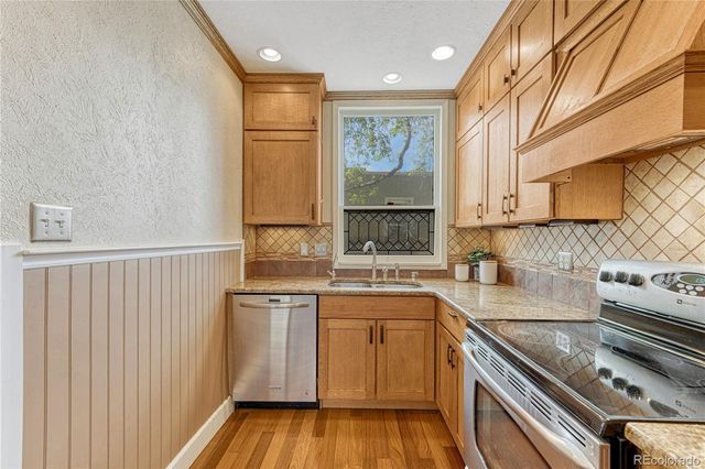 2929 W 39th Avenue, Denver, CO 80211