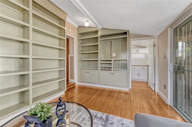 2929 W 39th Avenue, Denver, CO 80211