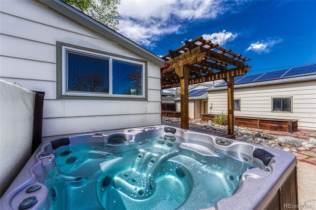 2929 W 39th Avenue, Denver, CO 80211