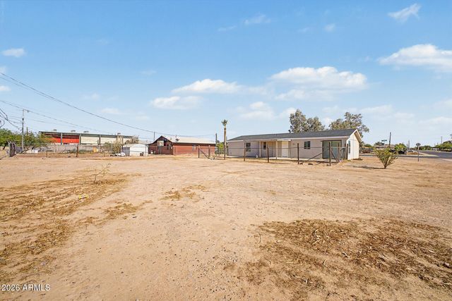 280 W Seagoe Avenue, Coolidge, AZ 85128