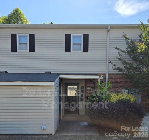 5949 Quail Hollow Road D, Charlotte, NC 28210
