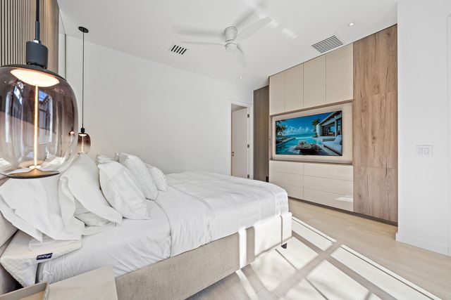 39 Stoney Drive, Palm Beach Gardens, FL 33410