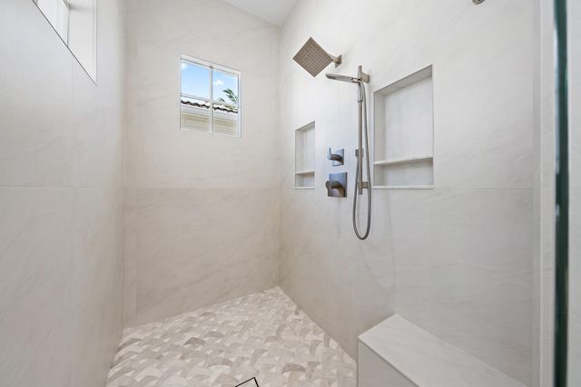 39 Stoney Drive, Palm Beach Gardens, FL 33410