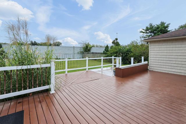 980 Conestoga Drive, Columbus, OH 43213