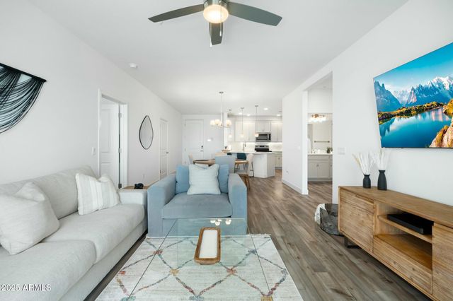 2511 W QUEEN CREEK Road 271, Chandler, AZ 85248