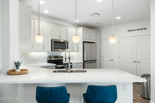 2511 W QUEEN CREEK Road 271, Chandler, AZ 85248