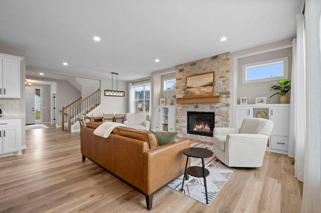 4237 Arbor Bay, Woodbury, MN 55129