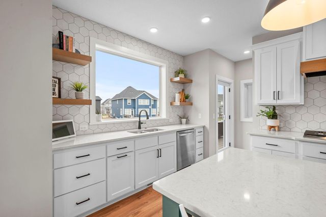 4237 Arbor Bay, Woodbury, MN 55129