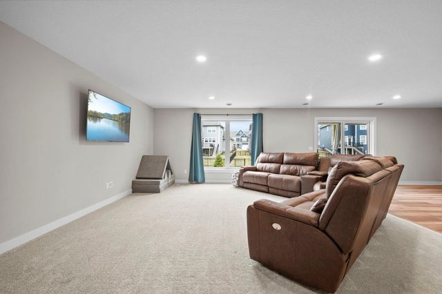 4237 Arbor Bay, Woodbury, MN 55129