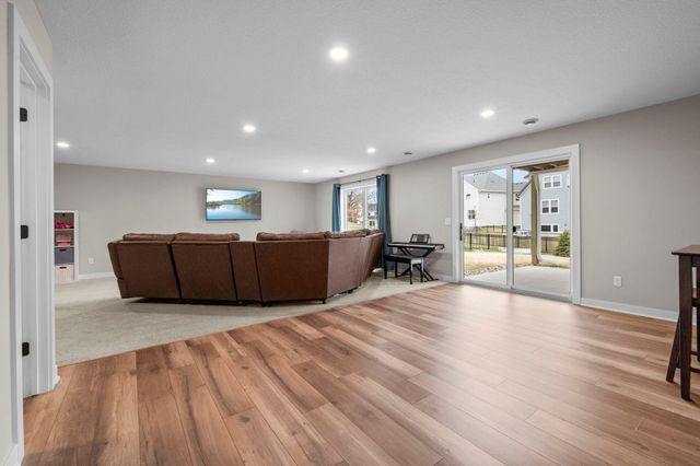 4237 Arbor Bay, Woodbury, MN 55129