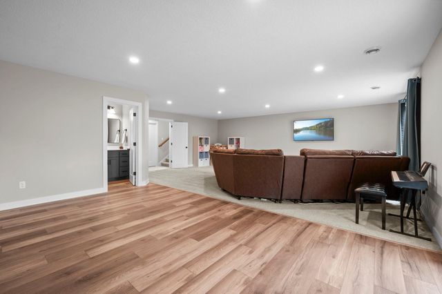 4237 Arbor Bay, Woodbury, MN 55129