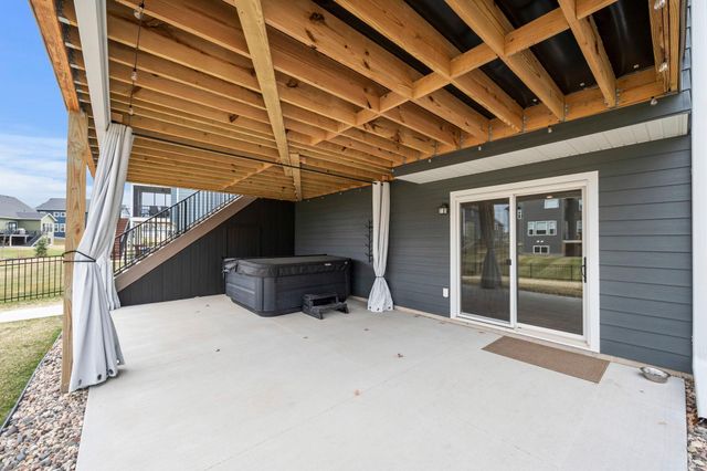 4237 Arbor Bay, Woodbury, MN 55129