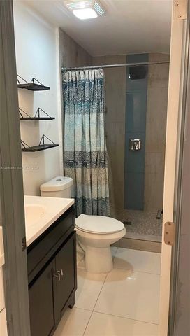 420 NW 95th St 420, Miami, FL 33150