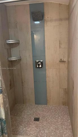 420 NW 95th St 420, Miami, FL 33150