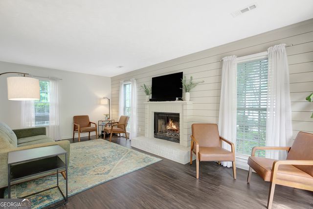 2394 Southern Oak Drive SW, Marietta, GA 30064