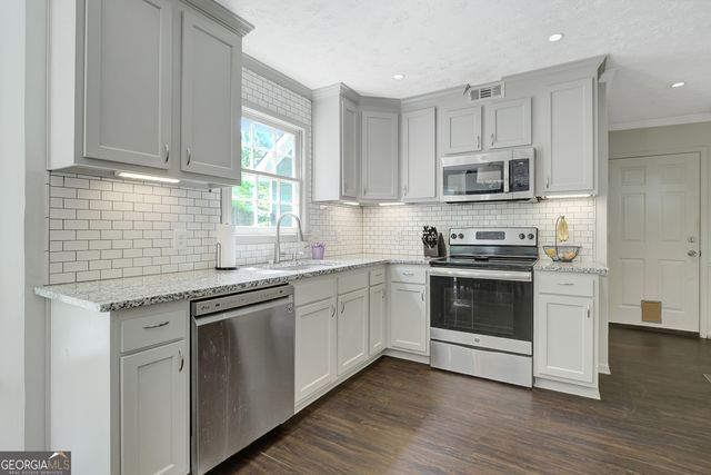 2394 Southern Oak Drive SW, Marietta, GA 30064